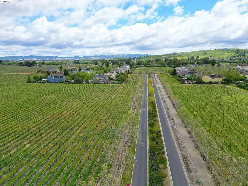 637 Dover Way Livermore CA 94551