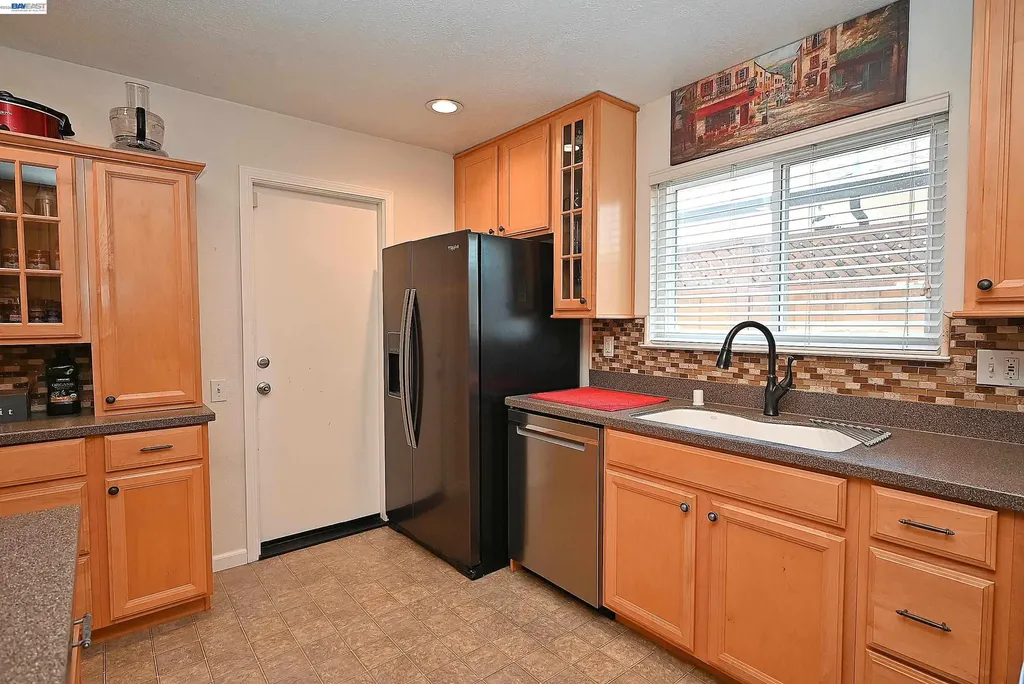 637 Dover Way Livermore CA 94551