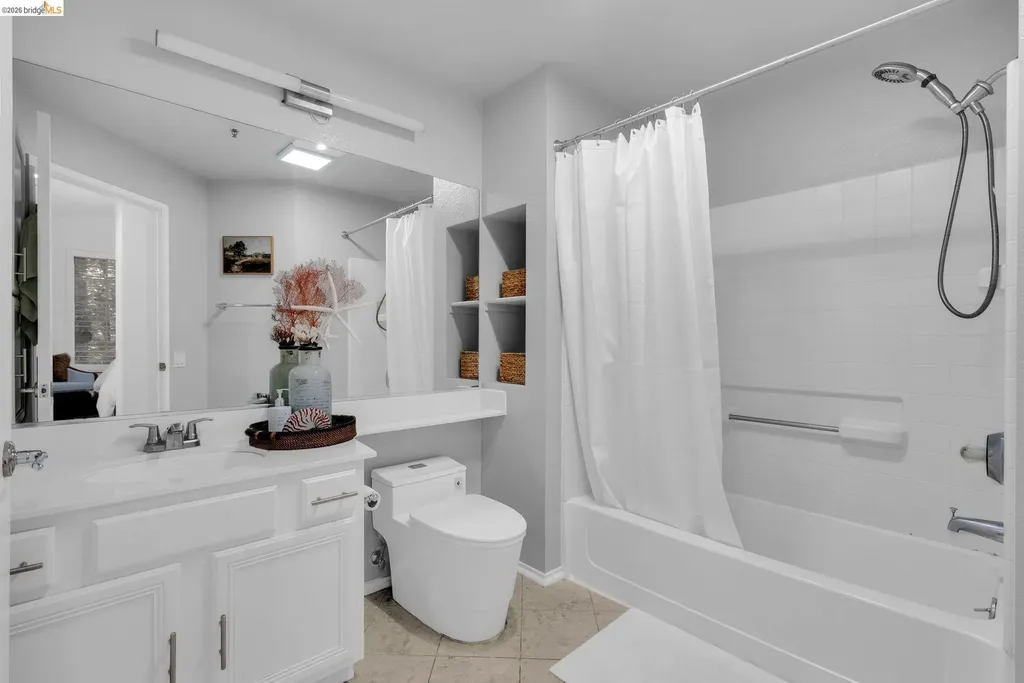 180 Caldecott Lane Oakland CA 94618