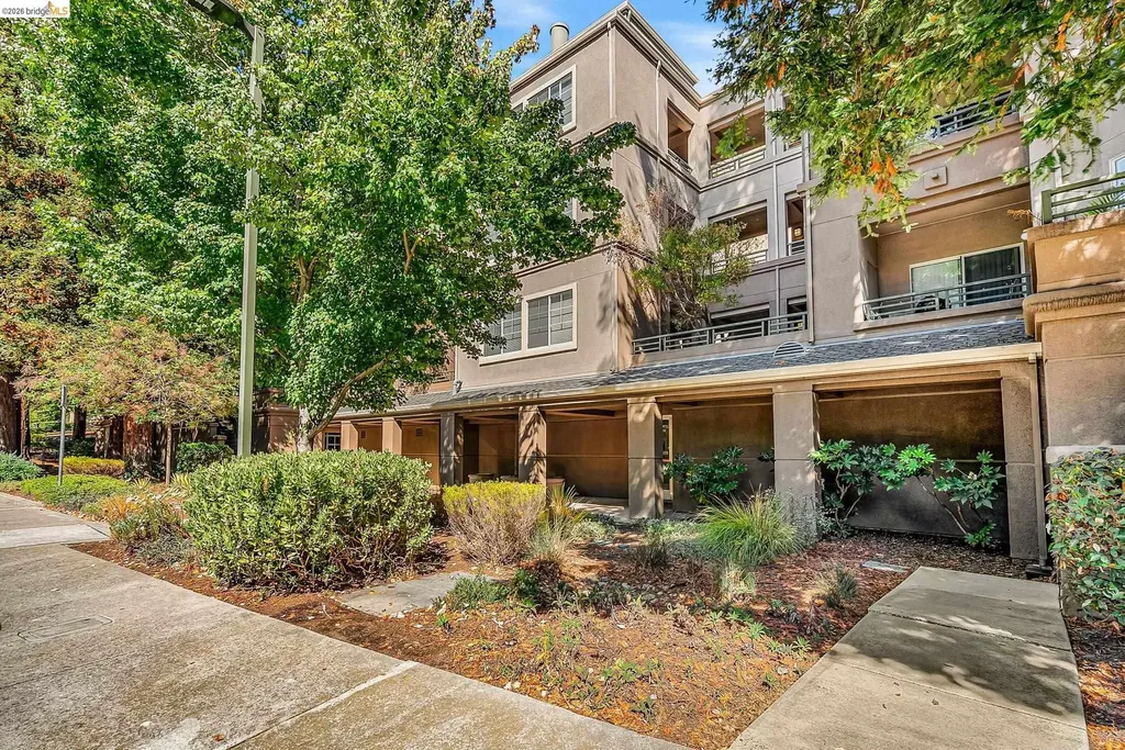 180 Caldecott Lane Oakland CA 94618