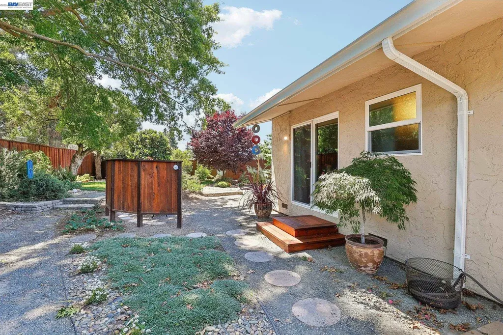 5538 Charlotte Way Livermore CA 94550