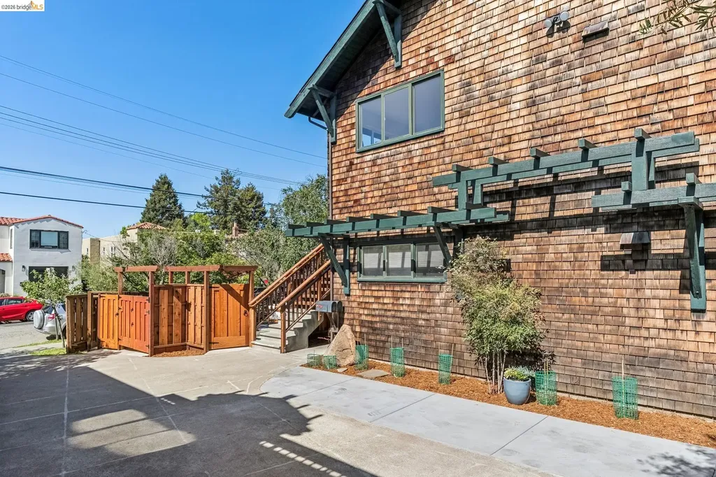 1616 Francisco Street Berkeley CA 94703