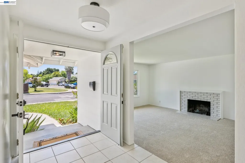 2884 Lyon Circle Concord CA 94518