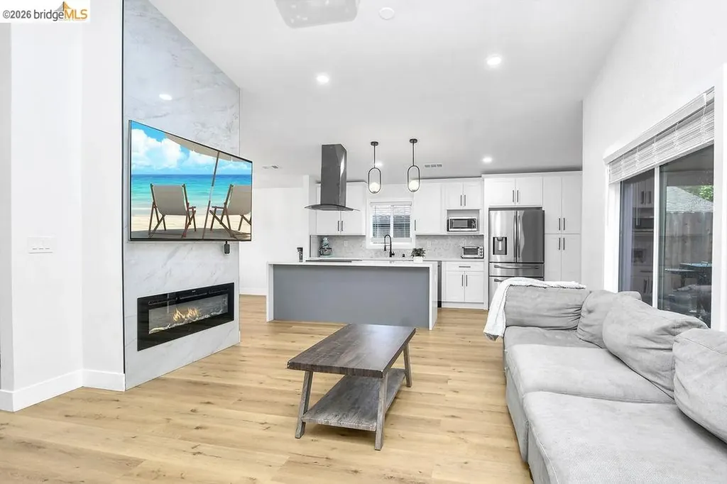 215 Spindrift Court Oakley CA 94561