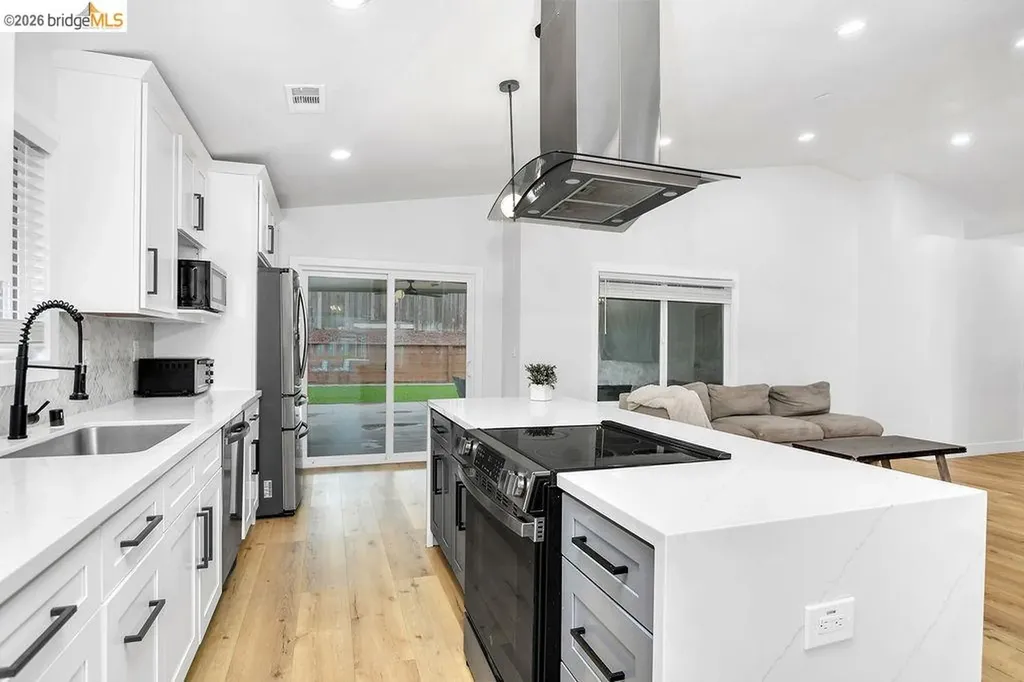 215 Spindrift Court Oakley CA 94561