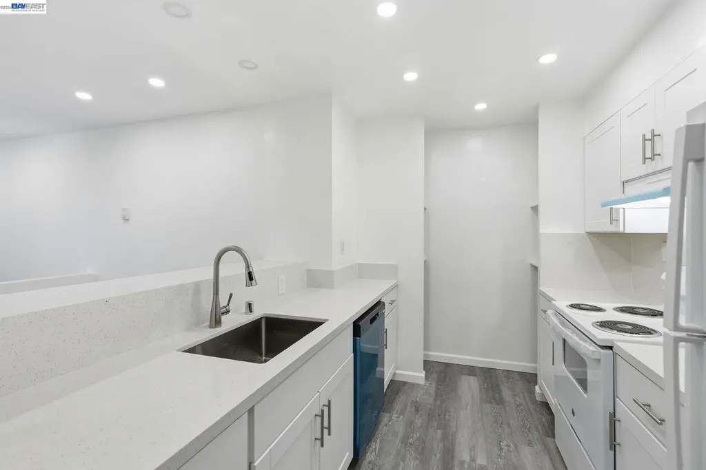 444 Merritt Avenue Oakland CA 94610