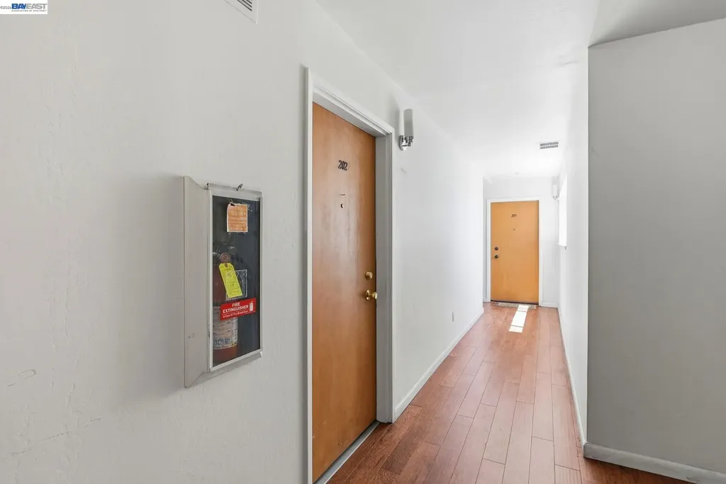 444 Merritt Avenue Oakland CA 94610