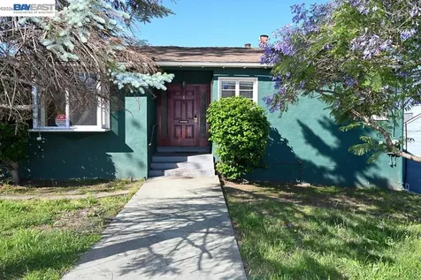 8809 Seneca Street Oakland CA 94605