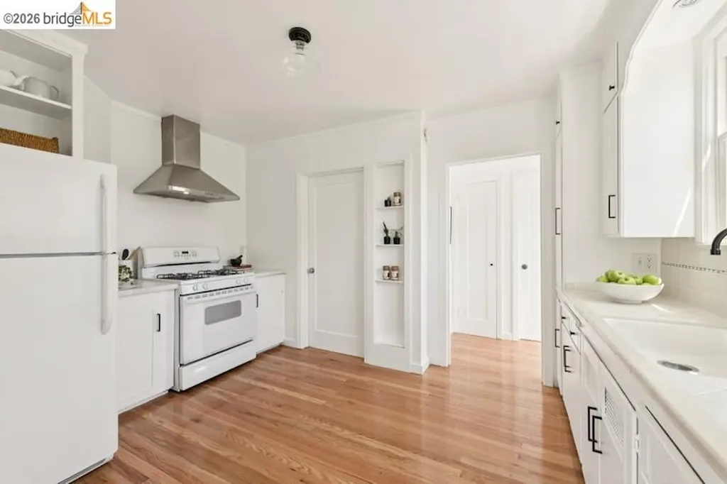 1211 Hearst Avenue Berkeley CA 94702