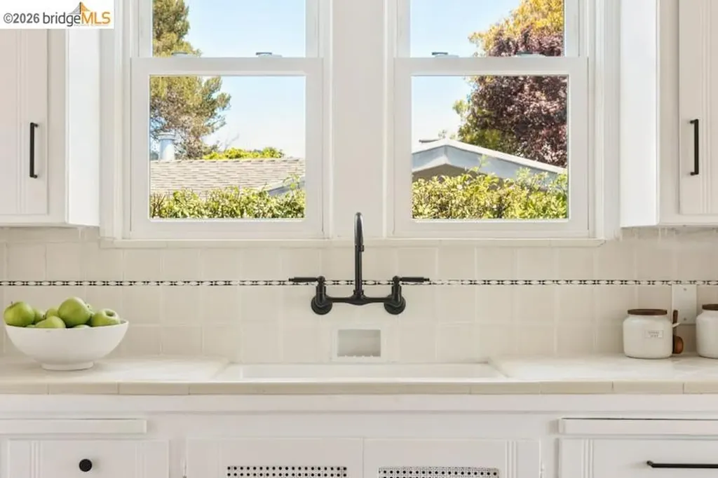 1211 Hearst Avenue Berkeley CA 94702