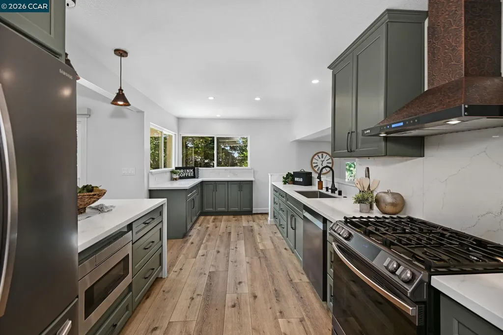 2407 Saybrook Place Martinez CA 94553