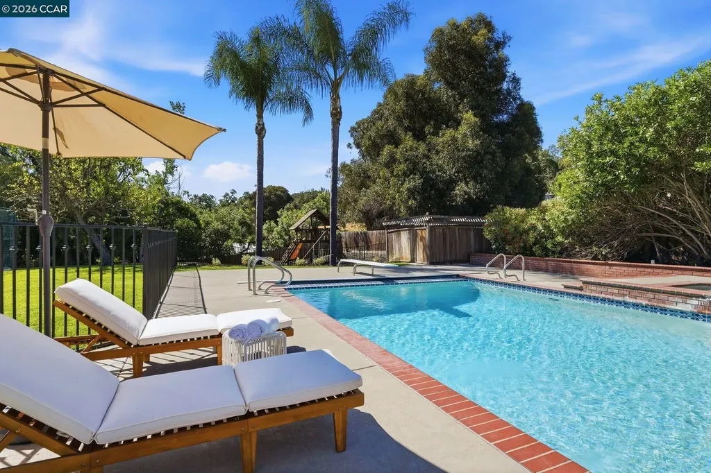 295 Pine Creek Road Walnut Creek CA 94598
