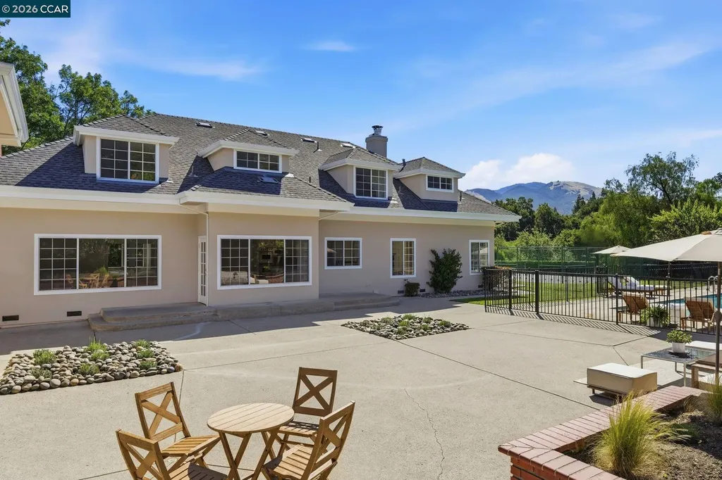 295 Pine Creek Road Walnut Creek CA 94598