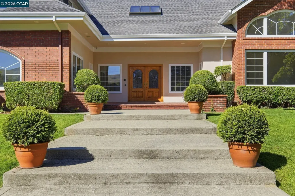 295 Pine Creek Road Walnut Creek CA 94598