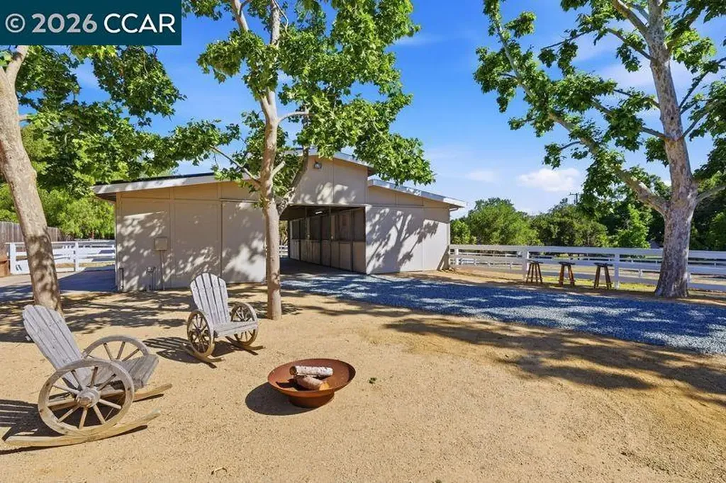 295 Pine Creek Road Walnut Creek CA 94598