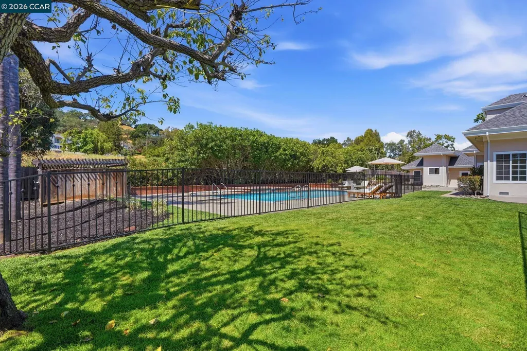295 Pine Creek Road Walnut Creek CA 94598