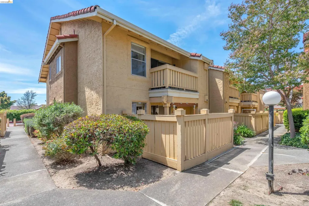 40 Las Moradas Circle San Pablo CA 94806