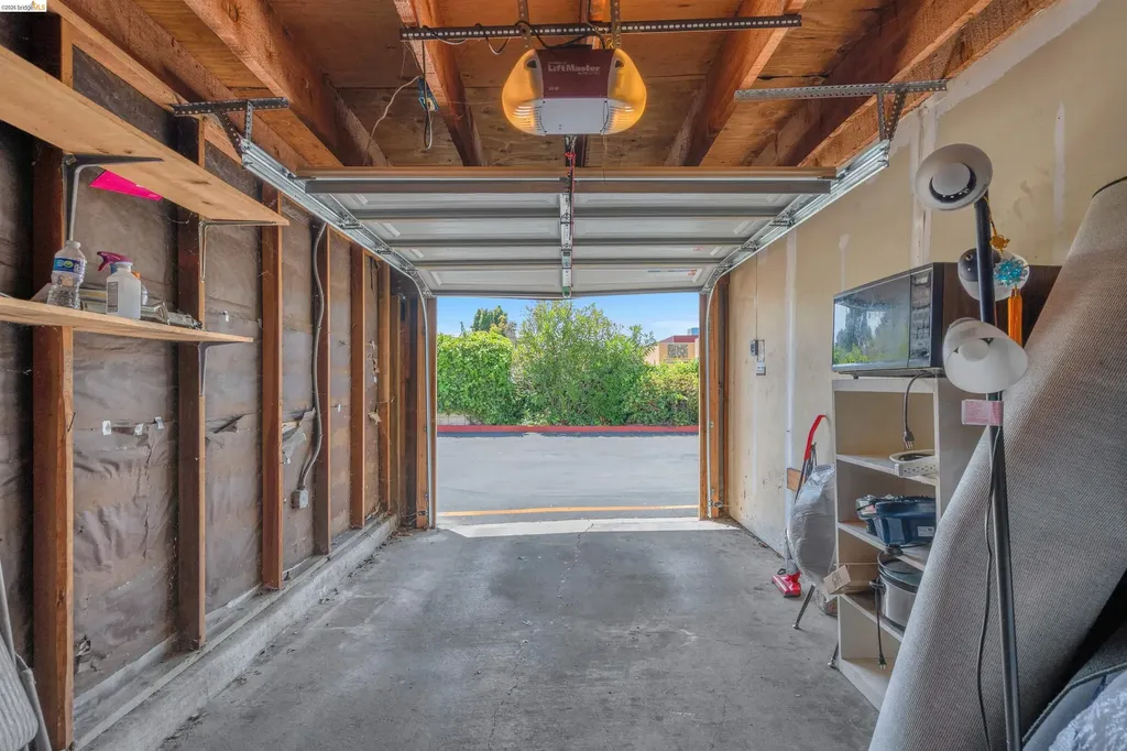40 Las Moradas Circle San Pablo CA 94806
