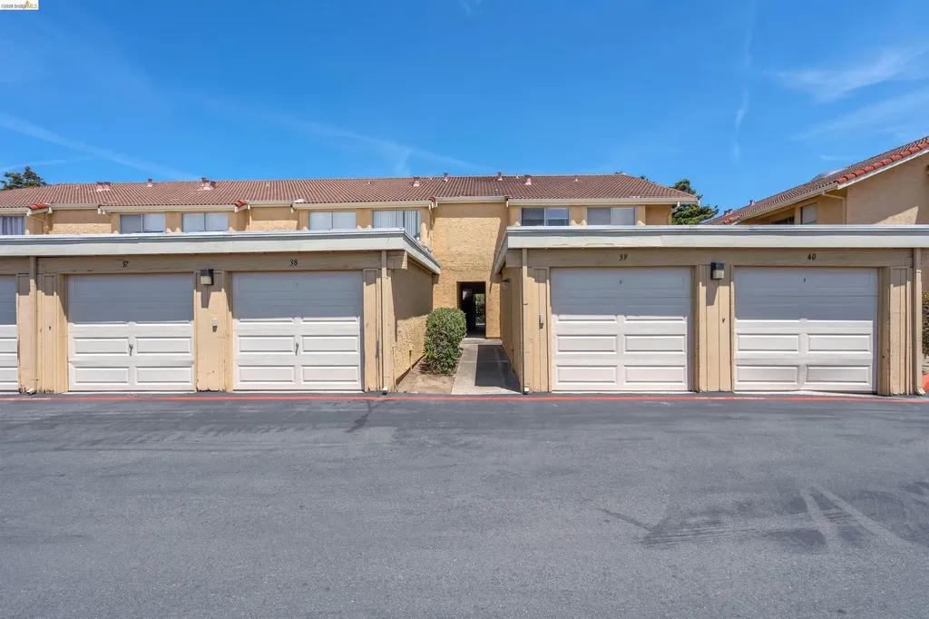 40 Las Moradas Circle San Pablo CA 94806