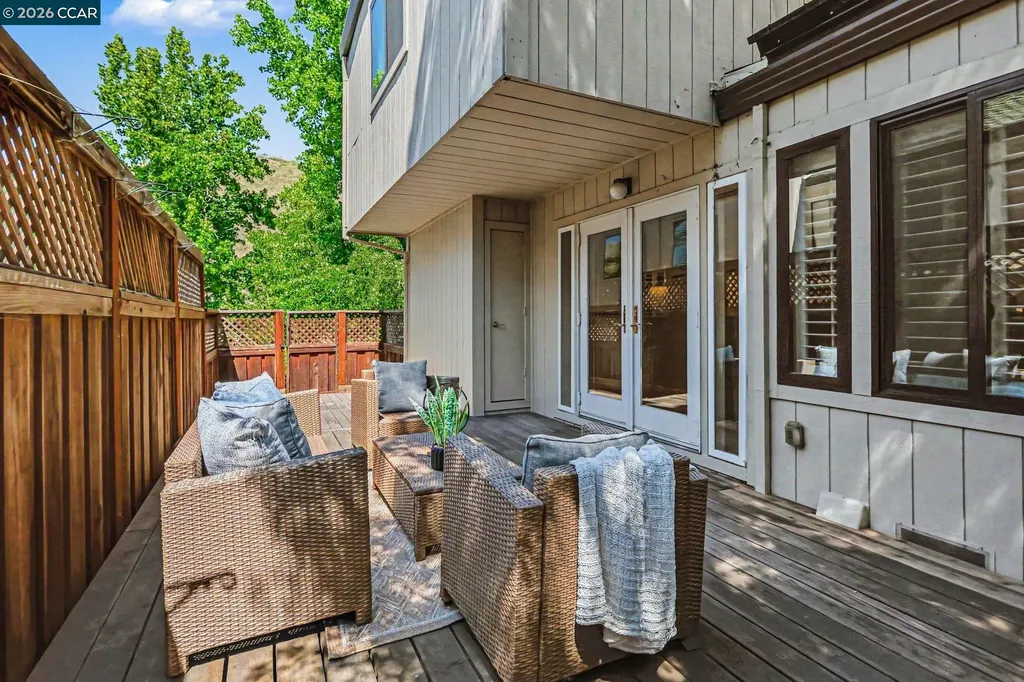 1827 Lamplight Court Walnut Creek CA 94597