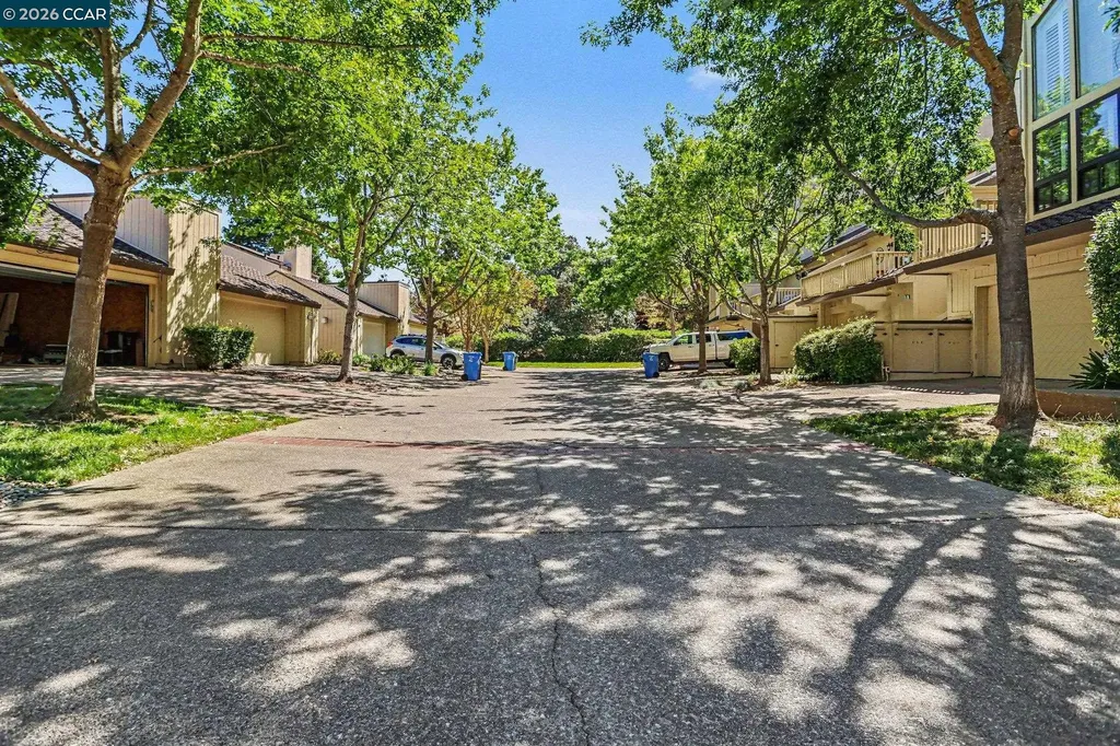 1827 Lamplight Court Walnut Creek CA 94597