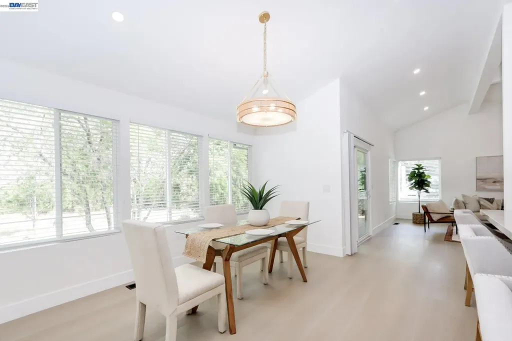 102 Lena Court Pleasant Hill CA 94523