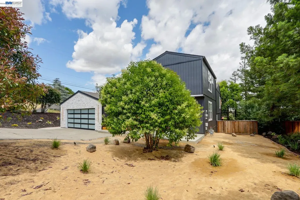 102 Lena Court Pleasant Hill CA 94523
