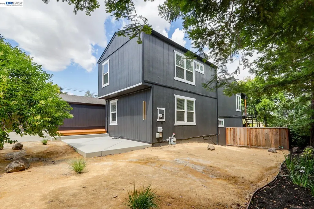 102 Lena Court Pleasant Hill CA 94523