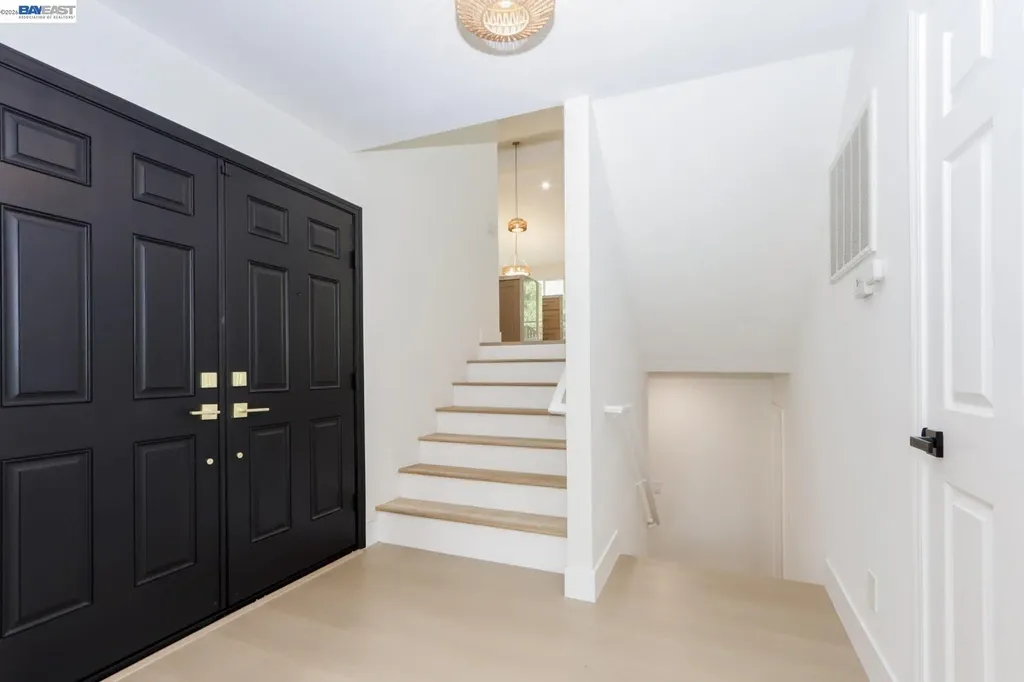 102 Lena Court Pleasant Hill CA 94523