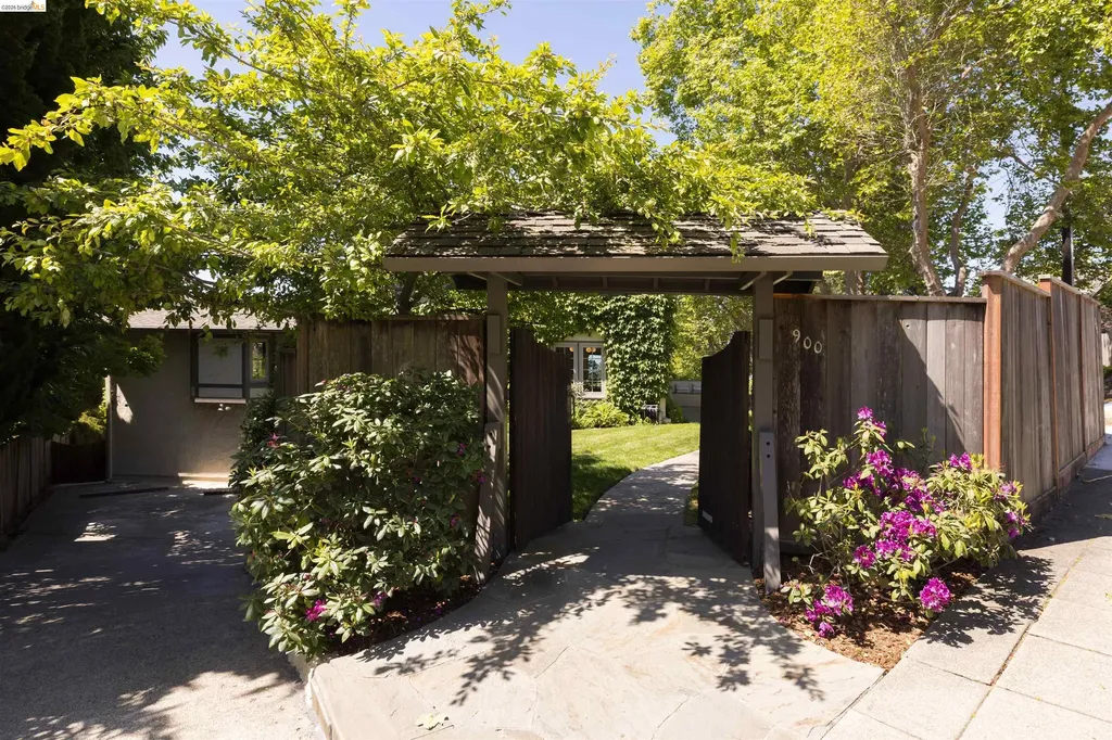 900 Euclid Avenue Berkeley CA 94708