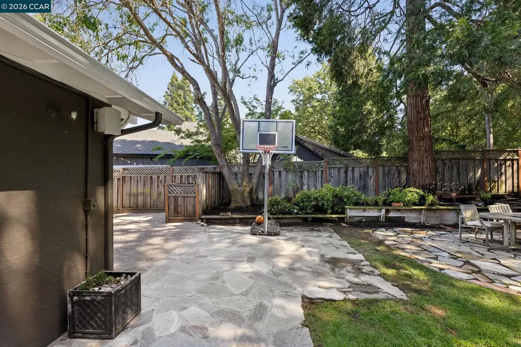 699 Terry Lane Danville CA 94526