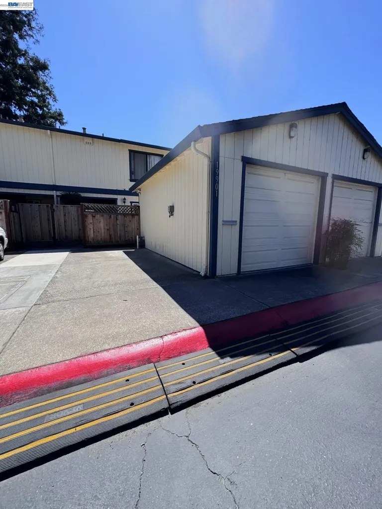 19901 Forest Avenue Castro Valley CA 94546