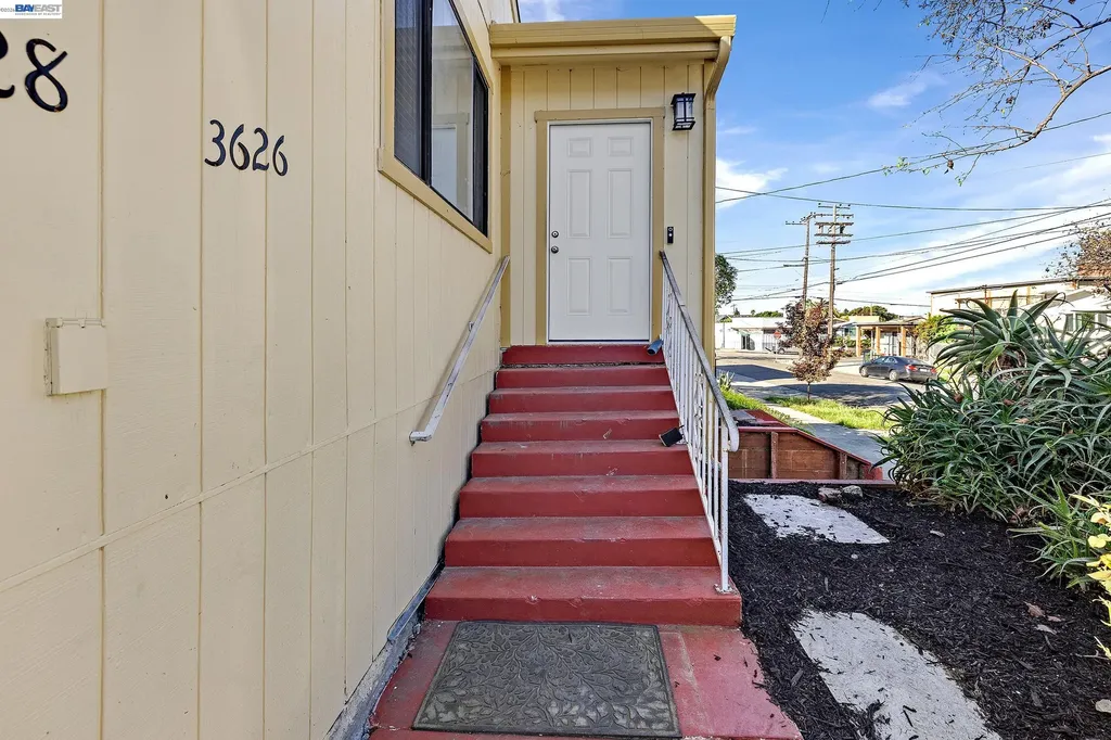 3626 A Midvale Avenue Oakland CA 94602