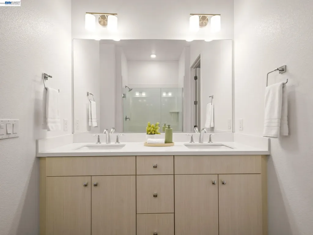 2339 Kinetic Common Fremont CA 94539