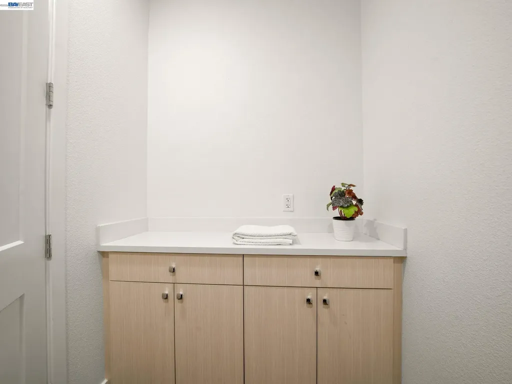 2339 Kinetic Common Fremont CA 94539