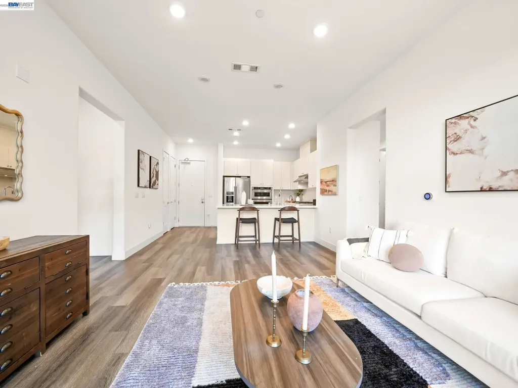 2339 Kinetic Common Fremont CA 94539