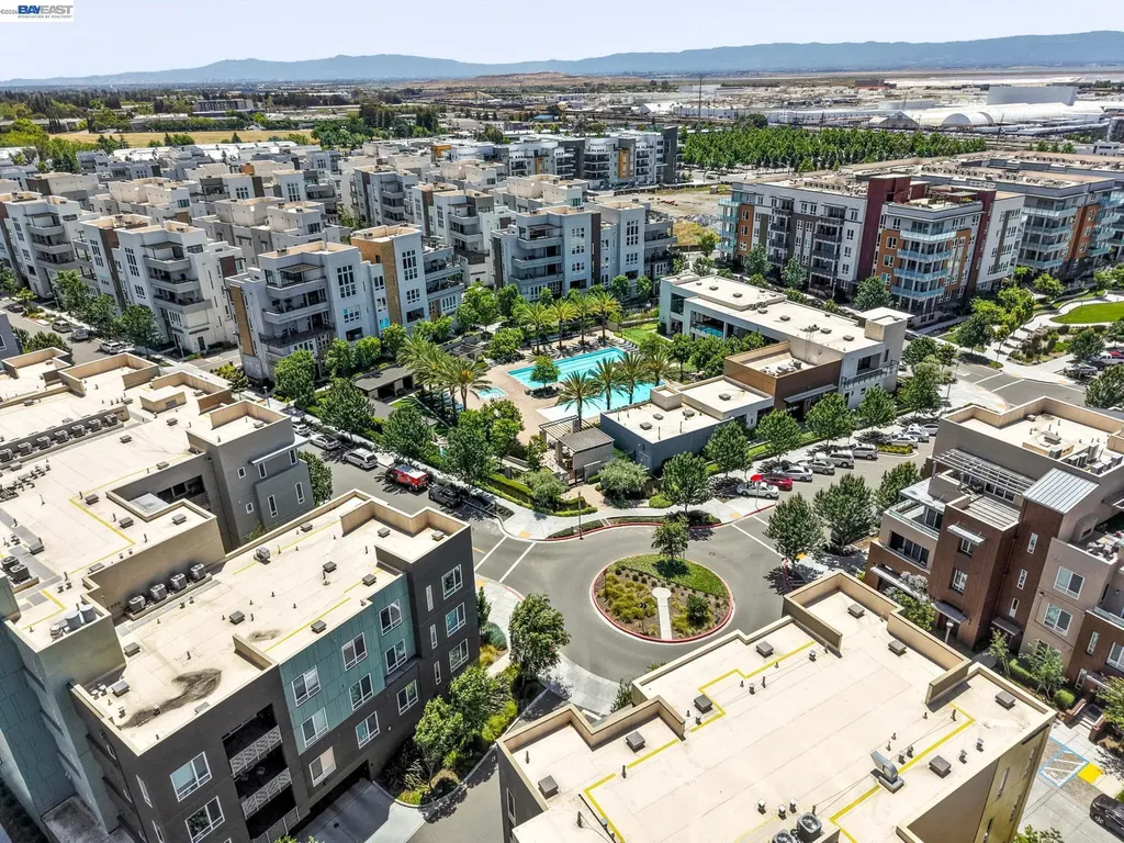 2339 Kinetic Common Fremont CA 94539