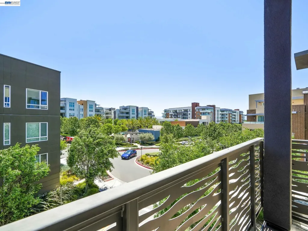 2339 Kinetic Common Fremont CA 94539