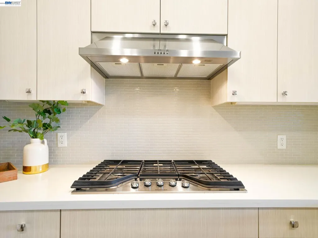 2339 Kinetic Common Fremont CA 94539