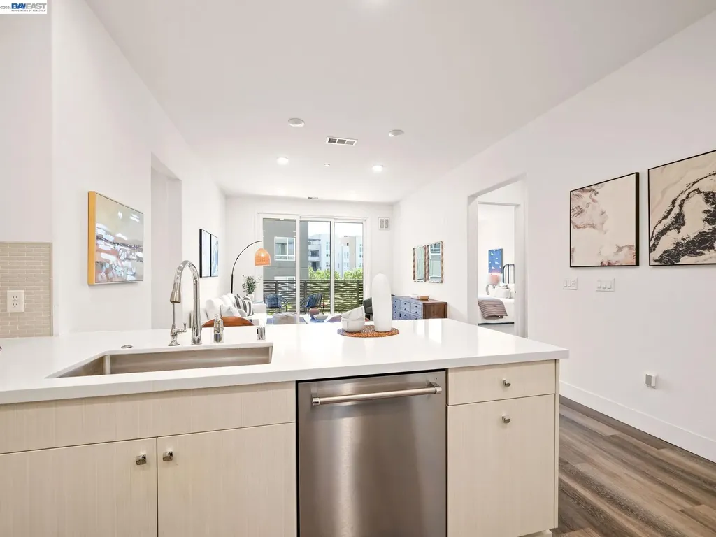 2339 Kinetic Common Fremont CA 94539