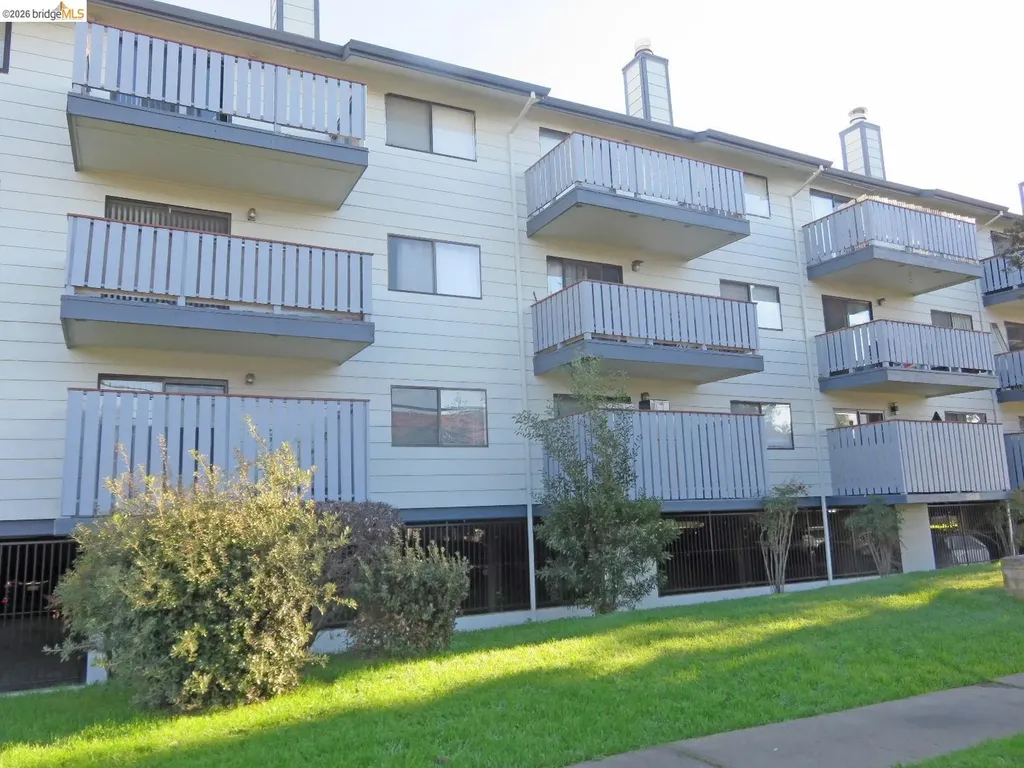 325 Valle Vista Avenue Hayward CA 94544