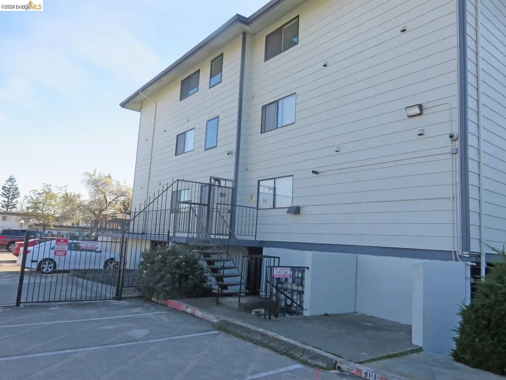 325 Valle Vista Avenue Hayward CA 94544