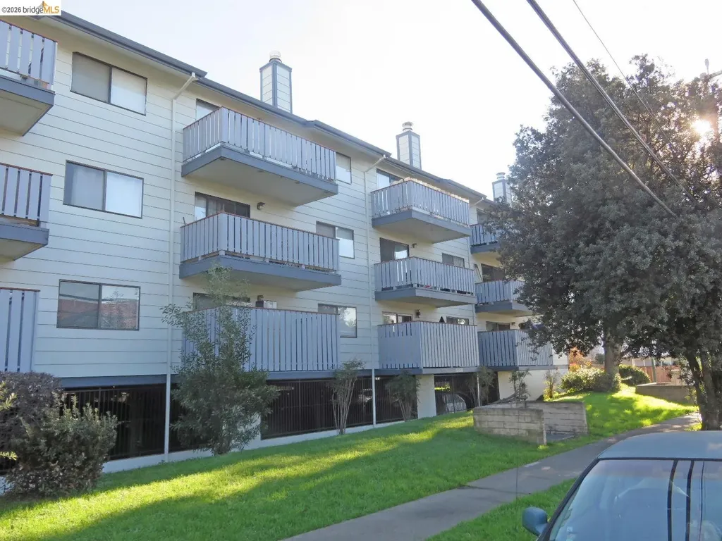 325 Valle Vista Avenue Hayward CA 94544