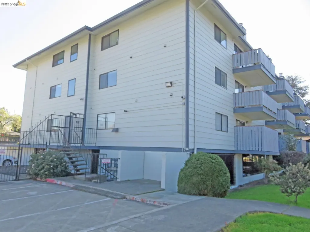 325 Valle Vista Avenue Hayward CA 94544