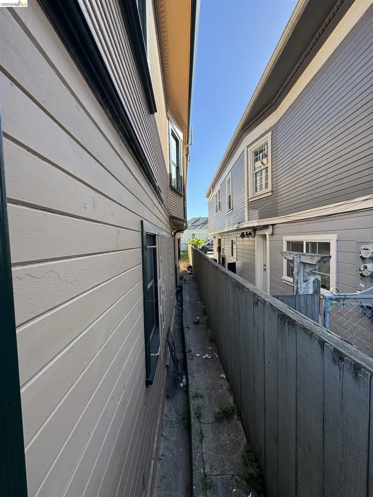 2251 Foothill Boulevard Oakland CA 94606