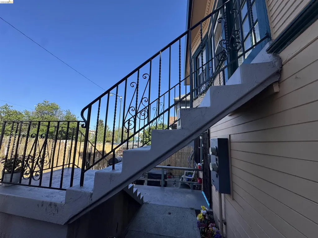 2251 Foothill Boulevard Oakland CA 94606