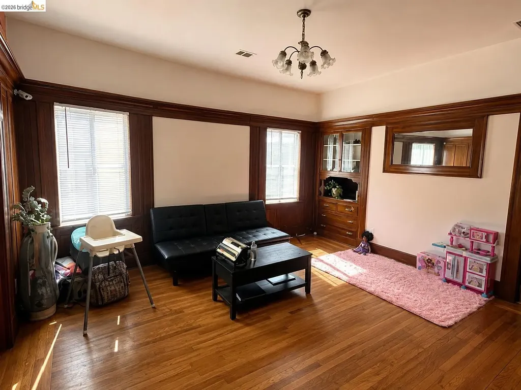 2251 Foothill Boulevard Oakland CA 94606