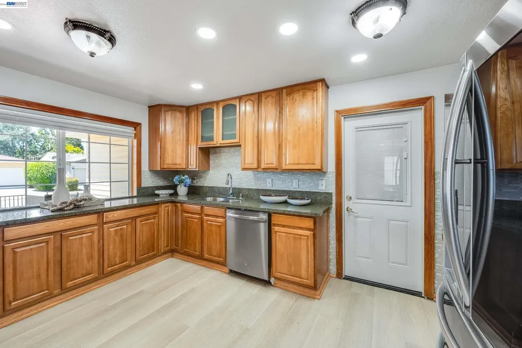 36122 Magellan Drive Fremont CA 94536