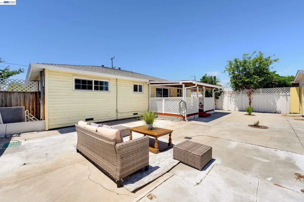 36122 Magellan Drive Fremont CA 94536
