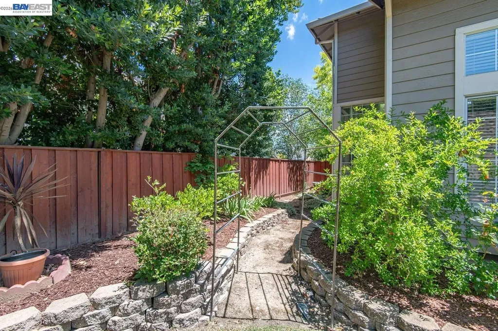 620 Amberwood Way Livermore CA 94551